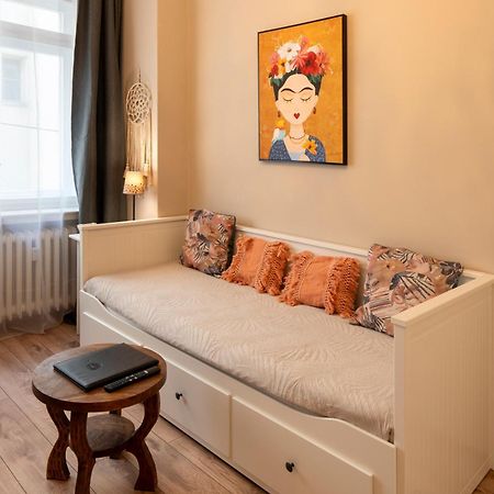 Studio Apartment - Tower Petrin プラハ エクステリア 写真