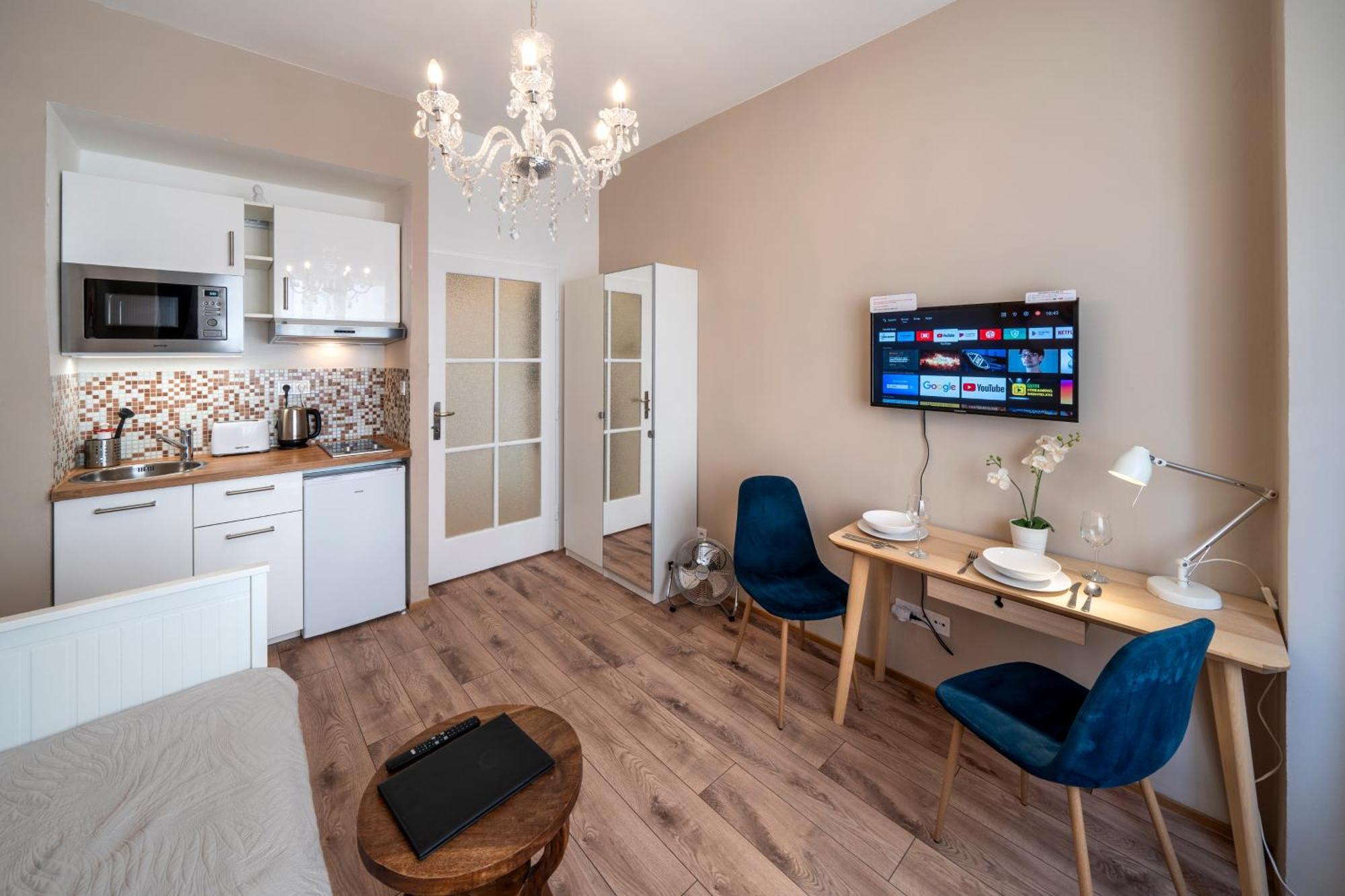 Studio Apartment - Tower Petrin プラハ エクステリア 写真