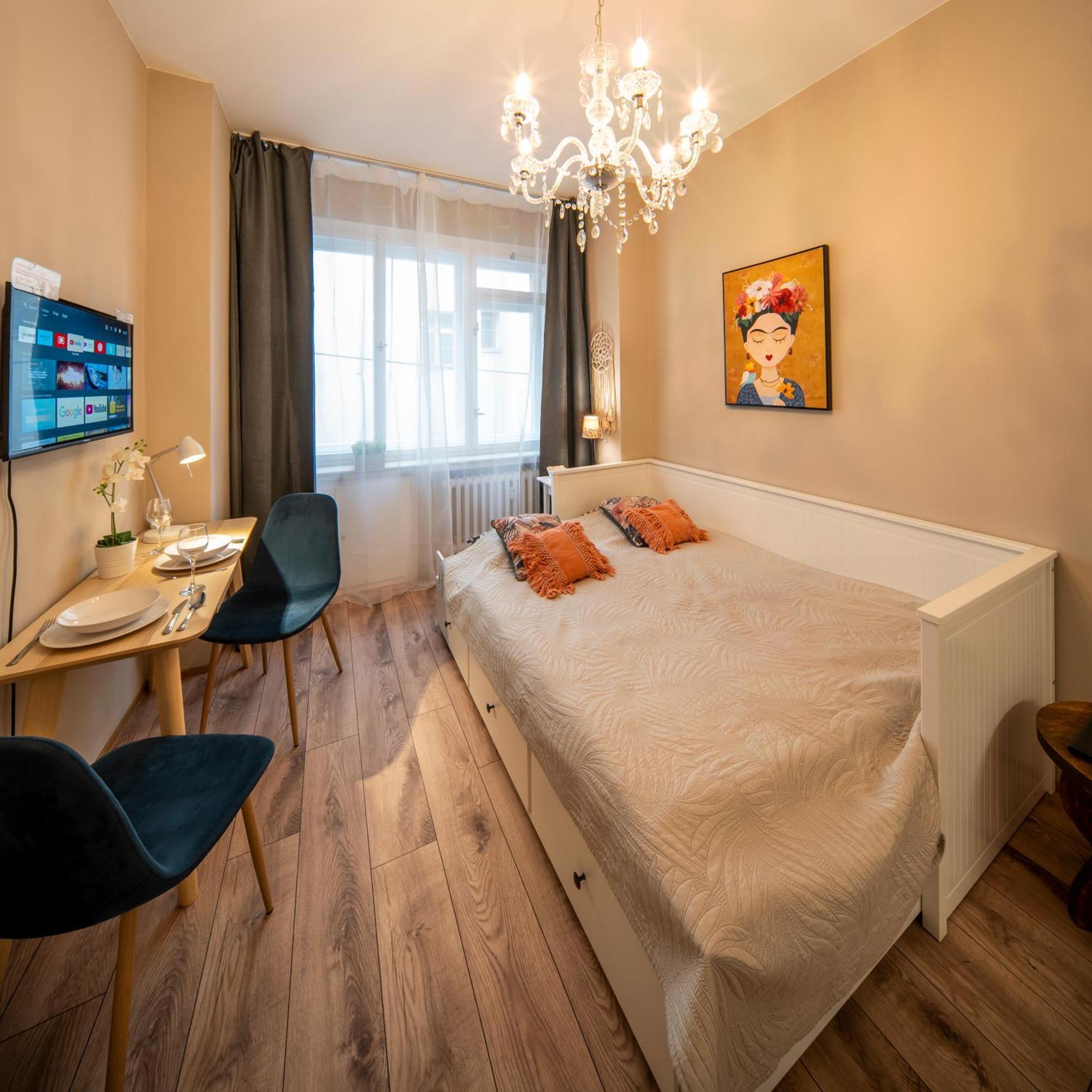 Studio Apartment - Tower Petrin プラハ エクステリア 写真