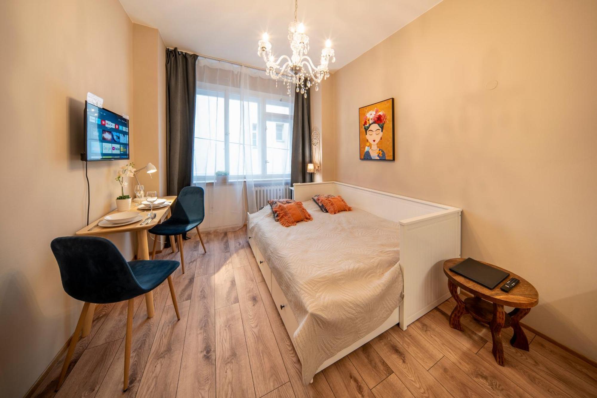Studio Apartment - Tower Petrin プラハ エクステリア 写真